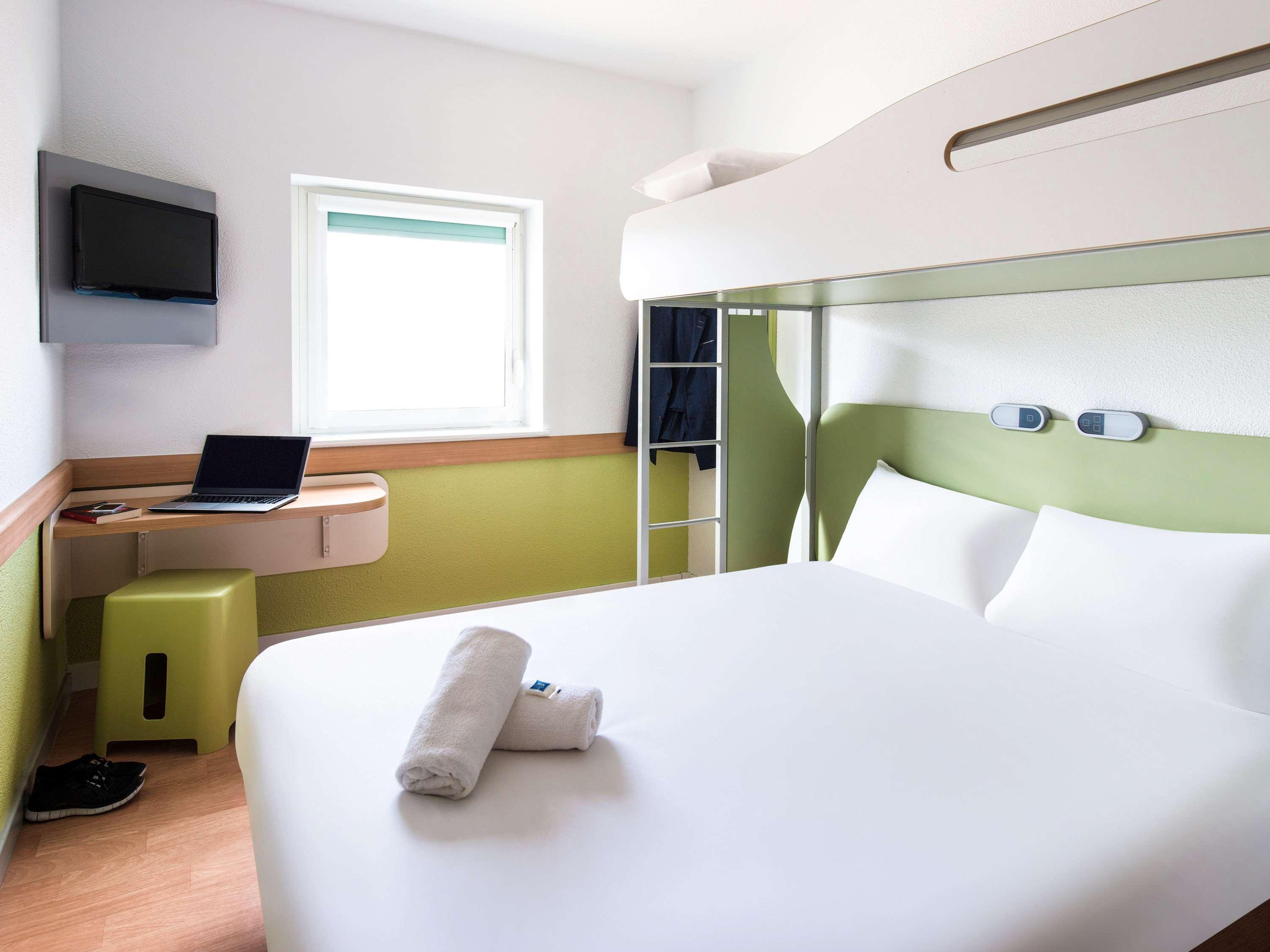 Ibis Budget Manchester Salford Quays Εξωτερικό φωτογραφία